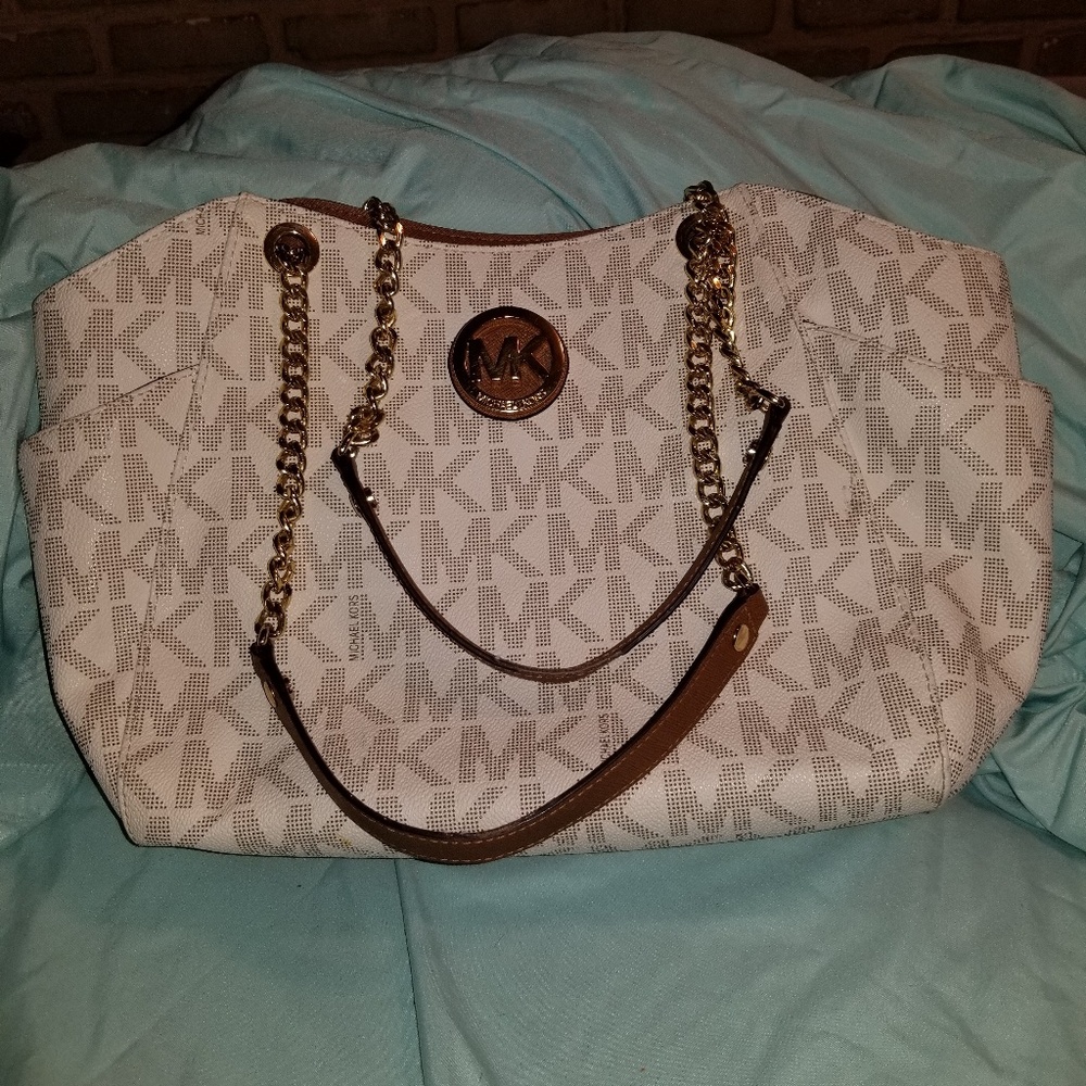 Michael Kors purse